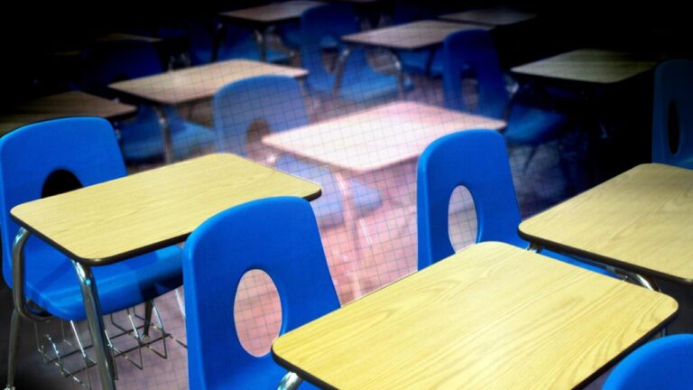 Renuncia un maestro en escuela charter de Port St. Lucie, por relación impropia con estudiante