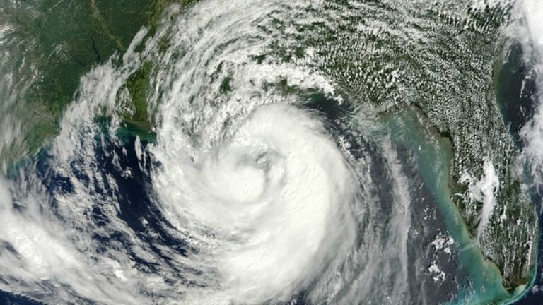 La tormenta tropical Fiona, amenaza las Islas de Sotavento con vientos de 60 millas por hora