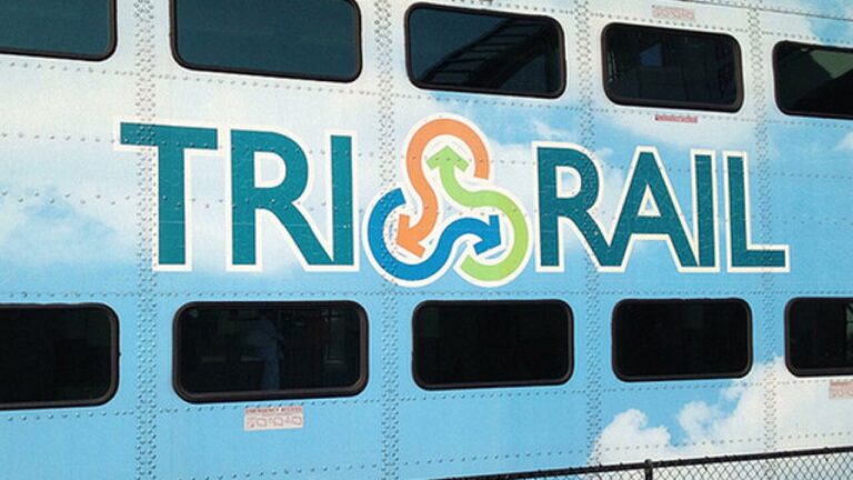 Muere un hombre al ser impactado por un tren de Tri-Rail cerca de Boca Raton