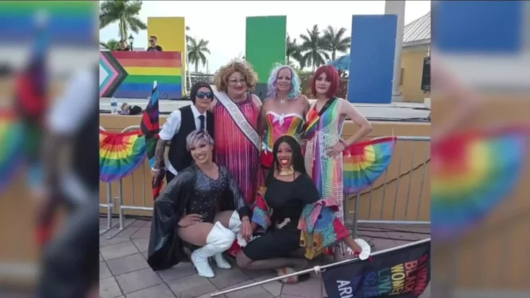 El festival del Orgullo Gay en la Costa del Tesor solo para mayores de 21 años, el desfile fue cancelado