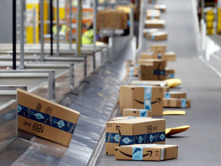 Amazon se prepara para contratar más de 100 empleados en nuevo almacén de Riviera Beach